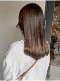 オリーブグレージュ