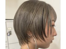 *ダブルカラー×レイヤーカット*》顔まわりにコントラス差ができ、より華やかな印象に＊(富田林)