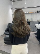 トーン(tone)&nbsp;【大人透明感】ナチュラルオリーブべージュ×レイヤーヘア