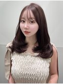 ミディアムレイヤーカット内巻き顔まわりレイヤーカット
