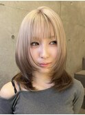 ミディアムレイヤーカット ブリーチカラー 似合わせカット