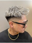 外国人風ホワイトシルバー