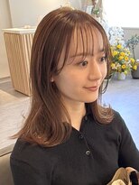 リソル(Lisol) 顔まわりレイヤー×透ける前髪で魅せる抜け感ミディアム