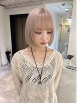 ルイス 宝塚(Luis)&nbsp;LUISスモーキーピンクベージュボブ前髪30代