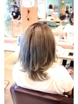 エメールヘア(aimere hair) カーキグレージュ