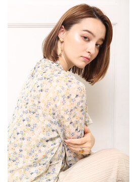 クラッチ ユニ(CLUTCH uni) くびれミディナチュラルワンカールボブb17