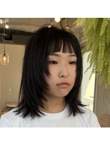 アクセヘアー 町田(acce hair)&nbsp;ブルーグレーカラーのミディアムウルフ