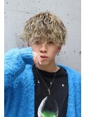 波巻きパーマハイライトツイストスパイラルマッシュ横顔