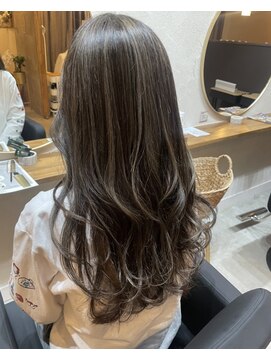 アノイ ポム(annoii_pom) 白髪ぼかしハイライト