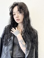 ココ 本八幡(KOKO)&nbsp;黒髪クラゲヘアーオリーブグレー小顔ココアベージュロングヘア