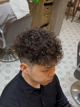グルーマーズトウキョウ(GROOMER/S TOKYO) スペインカール【外国人風パーマ　ニュアンスパーマ】