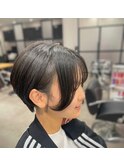 耳かけショートボブ