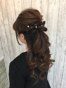 スピニングヘアティアナ(spinning hair Tiana.) お呼ばれハーフアップアレンジ