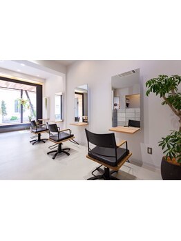 【洛西口駅徒歩4分】カフェの様な店内で日々の疲れを癒す極上体験♪プライベート空間で丁寧なおもてなしを