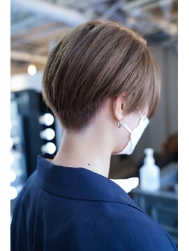 シャロン(SHARON) 【SHARON原宿】ハンサムショート/アッシュベージュ/刈り上げ