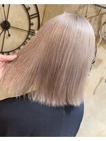 ユニーク(UniQ)&nbsp;ホワイトブロンド×髪質改善トリートメント