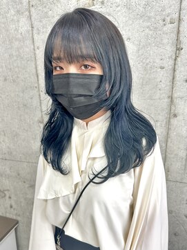 サクラ オモテサンドウ(SAKURA) 暗くしたいけど色味も欲しい。ブルー強めブラック　表参道美容室