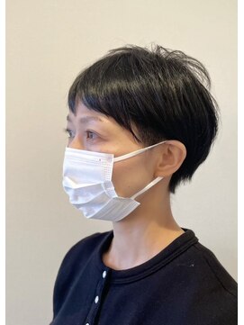 ツムギ ヘアー(tsumugi HAIR) 短めバングショートスタイル