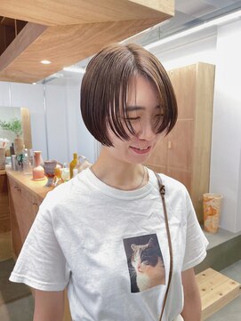 バド(bado) 前上がりボブ