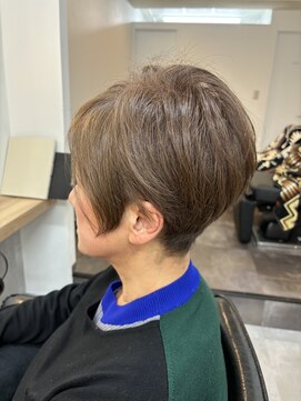 ハグ(HUG) トップふっくらハンサムショート