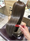 透明感グレージュ