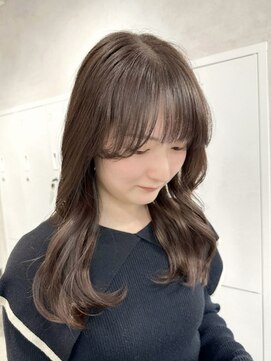 ハオ(hao) 【hao渋谷】akane ベージュカラーくびレイヤー10代20代30代