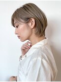 美髪ホワイトブロンドショートボブ_ba323972