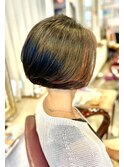 インナーカラー うなじ美人 丸みマッシュボブ