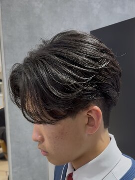 曲がる縮毛矯正専門店 バイ レイズ 名駅(RAYS) 名古屋毛流れセンターパート曲がる縮毛矯正