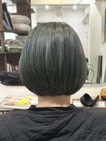 ルイ(ROUIS produced by LUCK 津田沼)&nbsp;ROUIS 津田沼 ミニボブ ハイライト クロームグリーン