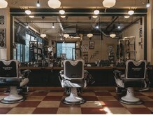 MR.BROTHERS CUT CLUB 福岡店【ミスターブラザーズ カットクラブ】の雰囲気（MR.BROTHERS CUT CLUB 福岡店/BARBER/理容室/シェービング）