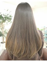 ヘアアンドメイクフリッシュ(HAIR&MAKE FRISCH) ナチュラルグラデーションカラーアッシュベージュ