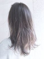 ヘアーアンドアトリエ マール(Hair&Atelier Marl) 【Marlアプリエ】ハイ・ローライト入りのブルーアッシュ