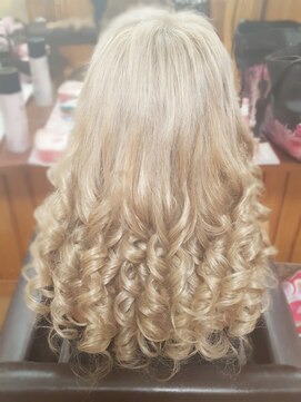 エクステンション クーチャー(Extention Cu'cha) ボリューム巻きおろし(*'▽'*)ダウンスタイル☆