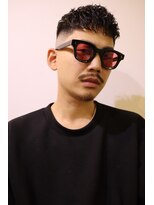 サンディーズバーバーショップ(Sandees)&nbsp;ツイストパーマスパイラルパーマフェードカットショートパーマ