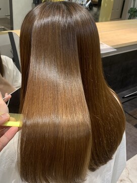 ハブ(hub) 【天神今泉】髪質改善ストレート