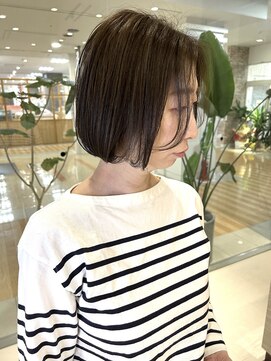 リリアン(rilliant U’s brilliant) 顔周りレイヤー×リラクシーボブ