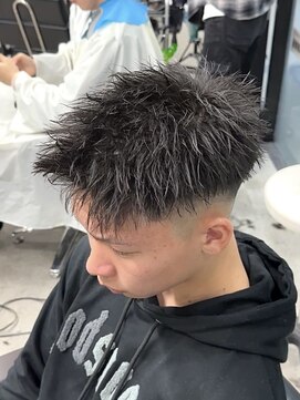 イーラ(era) ソフトツイストパーマ/メンズ/刈り上げ/眉毛/ツイスト