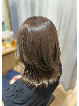 美容室 アクター 赤み消し!どの年代からも愛されるオリーブカラー