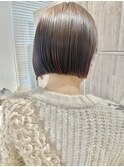 おさまりの良いぷつっとボブ