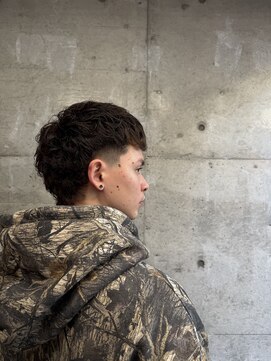 レンゲン(LENGEN) メンズパーマフェードバーバーツイスト理容室カット