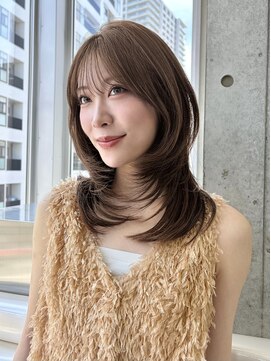グローアイヴィ 大宮(GLROW IVY) ▼ハッシュカットブラウングレージュくびれヘア