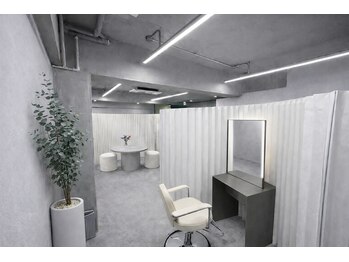 ザメゾン(THEMAISON)の写真/【新大阪/淡路】自分を大切にするひとときを。周りを気にせず過ごせる、心と髪が整う特別な美容時間を。