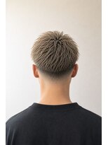 アーダーヘアサロン 森田店(ADER HAIR SALON)&nbsp;メンズ刈り上げフェード×透明感グレージュカラーの爽やか束感シ