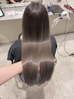 イル(il)&nbsp;グレージュハイライト