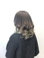 アヤナ バイ アヤラ(ayana by ayala)&nbsp;グラデーションインナーカラー〈浦安 美容室〉