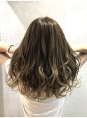 カラーマジック【シルキーベージュ×ハイトーン】