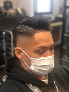 ヒロザバーバー(HIRO THE BARBER) スキンフェード