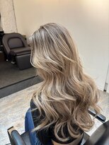 ブレンド 渋谷(BLend)&nbsp;前髪ハイライトカラー似合わせカットウェーブミディアム