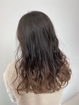 エル(L by truecreation) 韓国/髪質改善/ブリーチ/ダブルカラー/カラー/学割U24/春日部